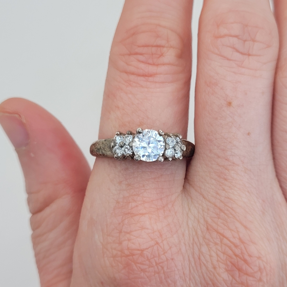 Vintage 925 Sterling Silver Cubic Zirconia CZ Cluster Solitaire Ring Size 10.75